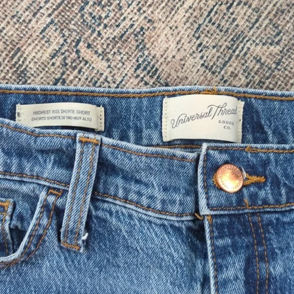 ❤️ Universal Thread highest rise shortie short denim cut off shorts - Picture 2 of 5